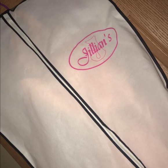 PROM DRESS - Picture 3 of 5